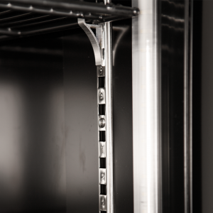 Load-bearing bracket