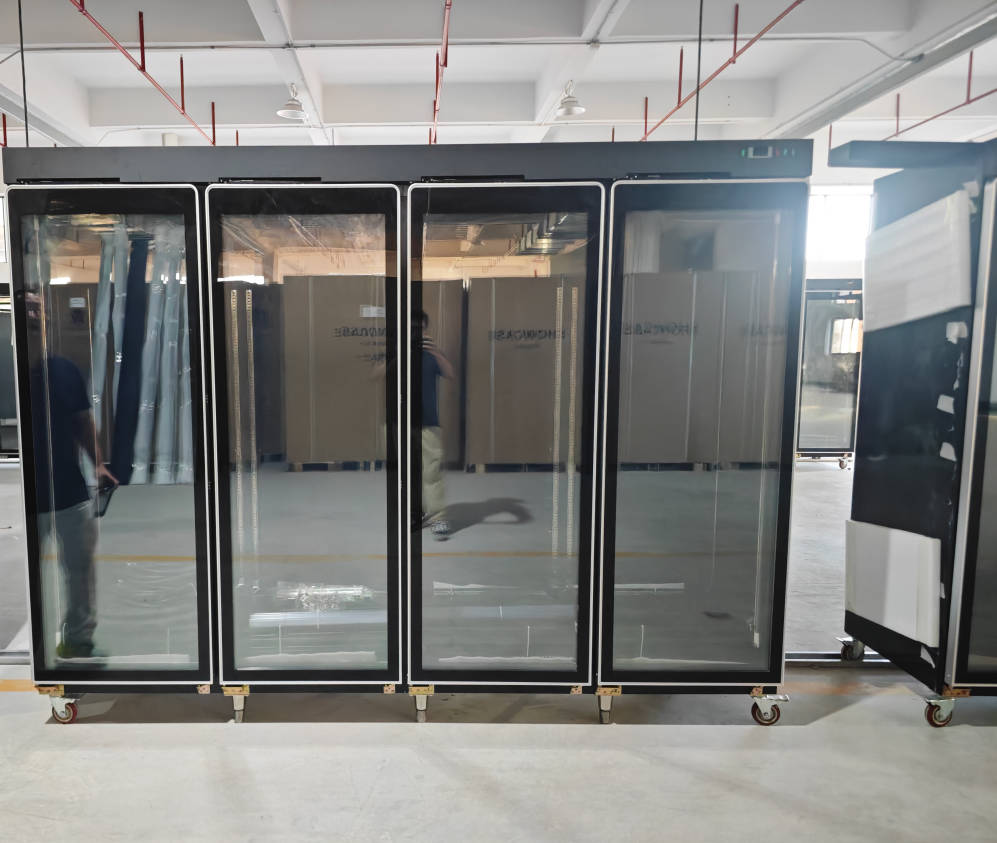 Commercial beverage refrigerator