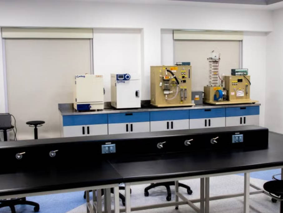 Constant Temperature and Humidity Laboratory