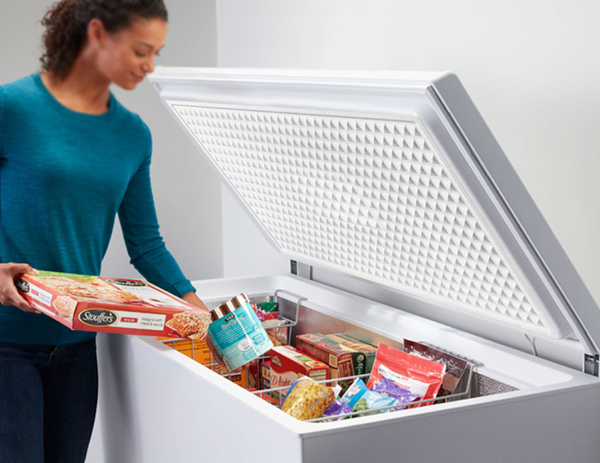 Supreme Storage Chest Freezer fa'atasi ai ma fa'alauiloa fa'atauga mo fa'atauga vevela