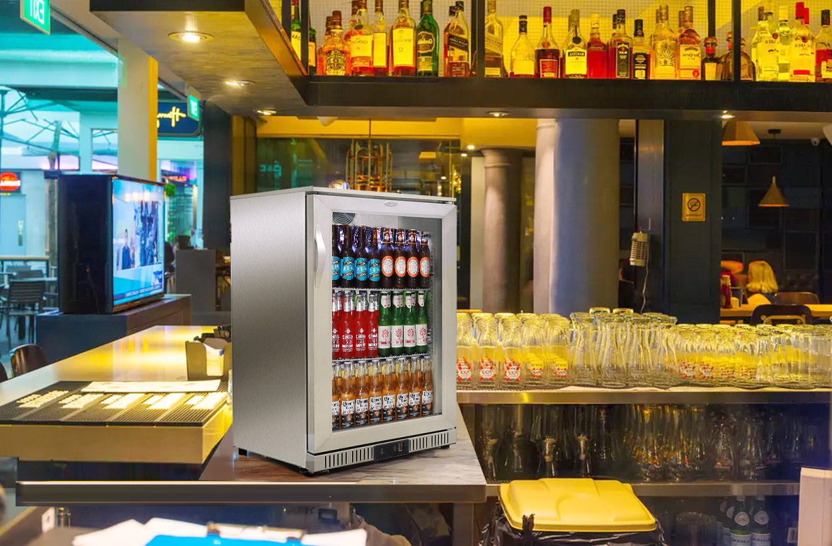 NW-LG138B Komerčné jednokrídlové sklenené dvierka Chladnička na nápoje na pivo a kolu v zadnej časti baru