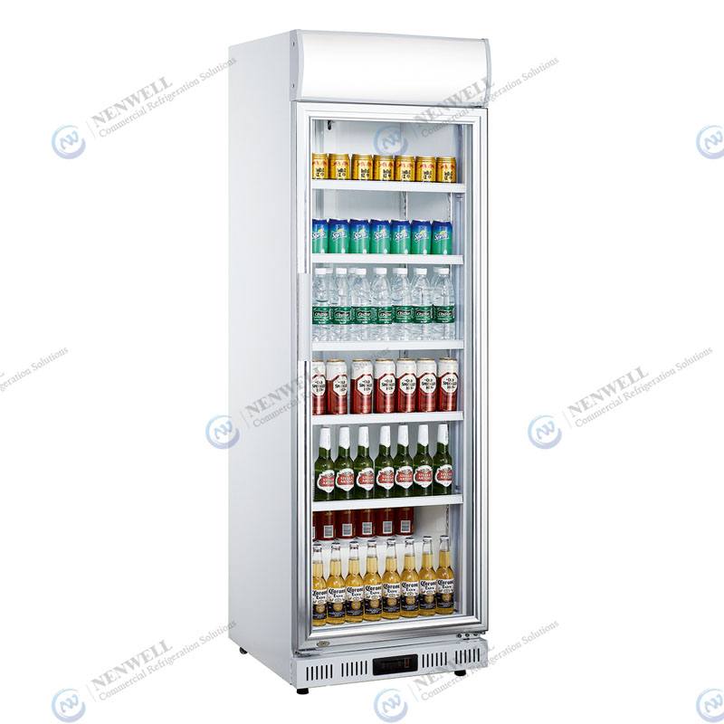 Refrigerador comercial vertical para bebidas com porta de vidro único e sistema de refrigeração por ventilador