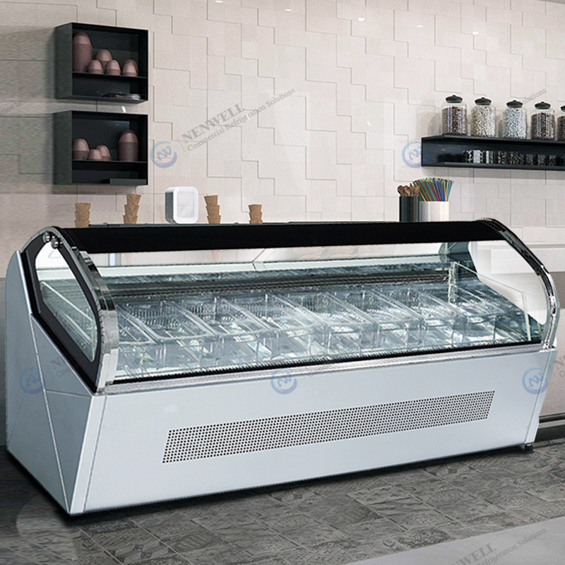 Ekran i ngrirësve dhe frigoriferëve me banak qelqi të lakuar komercial për magazinim të ngrirë të thellë të akullores