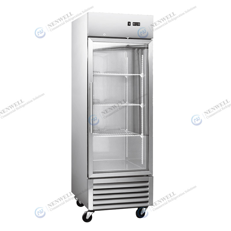 Butcher Meat Booth Sjoch troch glêzen doar Freezer Displaying Frozen Food