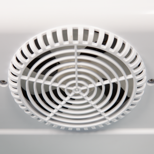 Beverage cabinet circulation fan