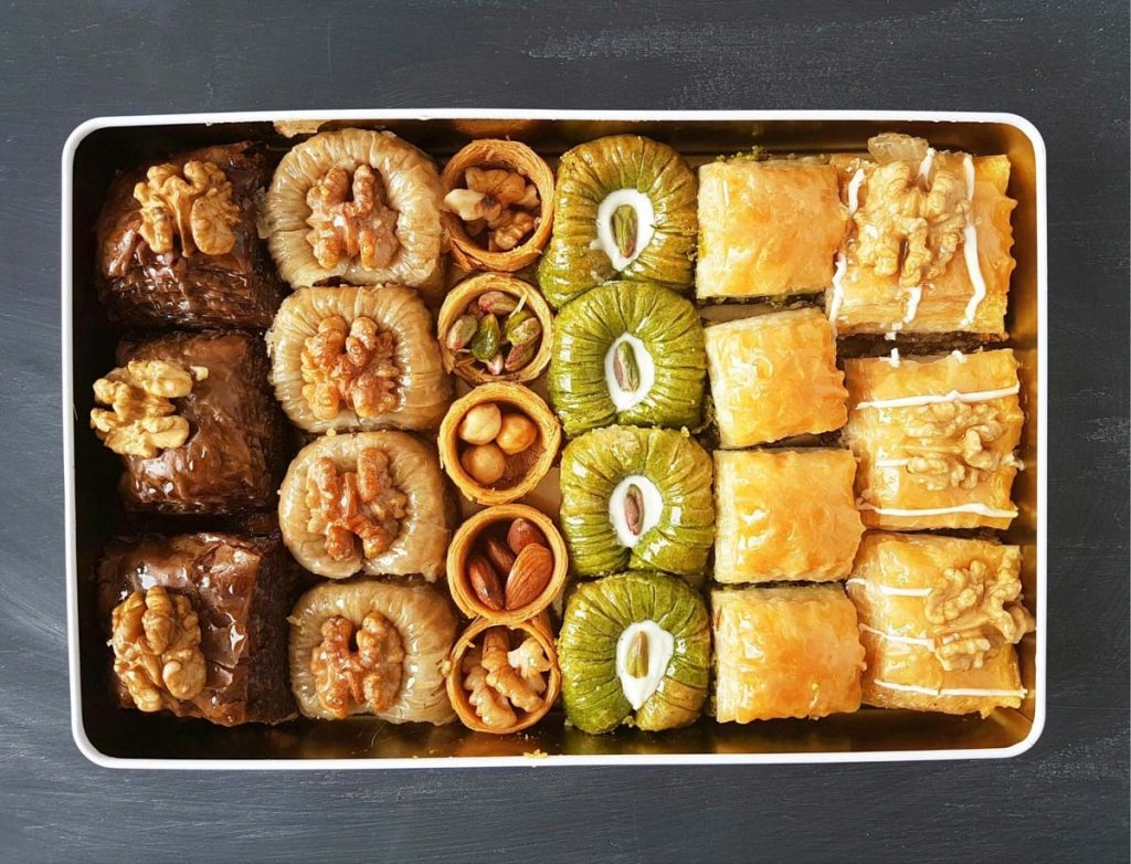 Top 10 Popular desserts from around the world no.9: Arabic Baklava