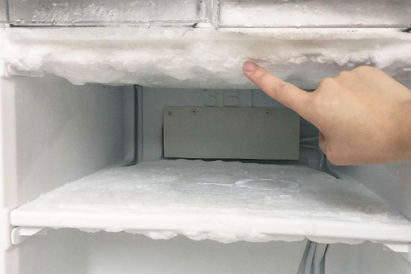 តើអ្វីជាប្រព័ន្ធ Defrost នៅក្នុងទូរទឹកកកពាណិជ្ជកម្ម?